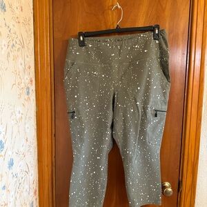 Torrid Olive Green Happy Camper Capri Pants Size 2